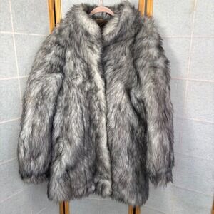 Vintage Faux Fur Coat Women XL Gray White Wolf Pattern Shaggy Quilted Lined Y2K